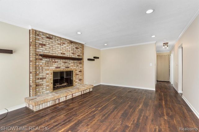 31810 Briar Lane, Saint Clair Shores, MI 48082