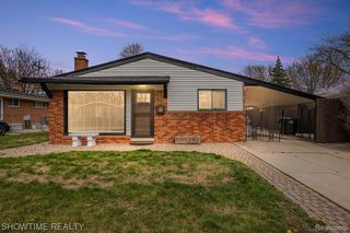 31810 Briar Lane, Saint Clair Shores, MI 48082
