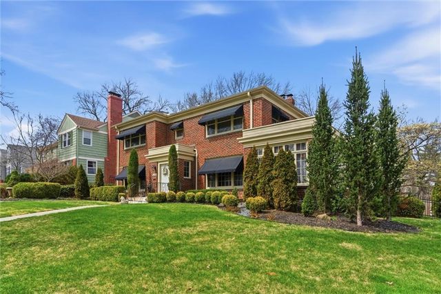 1200 W 70th Terrace, Kansas City, MO 64113