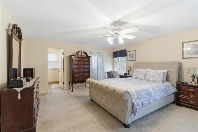 1200 W 70th Terrace, Kansas City, MO 64113