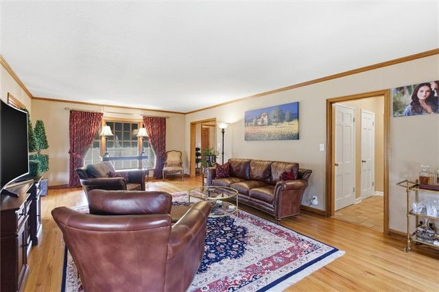 1200 W 70th Terrace, Kansas City, MO 64113