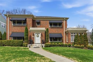 1200 W 70th Terrace, Kansas City, MO 64113