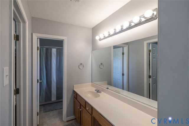 8378 Mary Mundie Ln, Mechanicsville, VA 23111