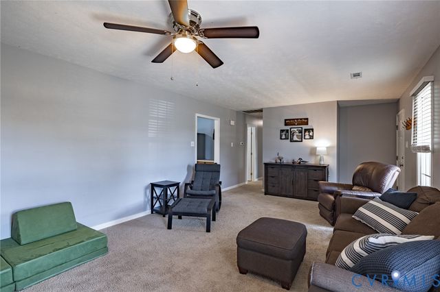 8378 Mary Mundie Ln, Mechanicsville, VA 23111