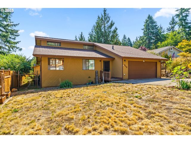 940 S T Ct, Cottage Grove, OR 97424