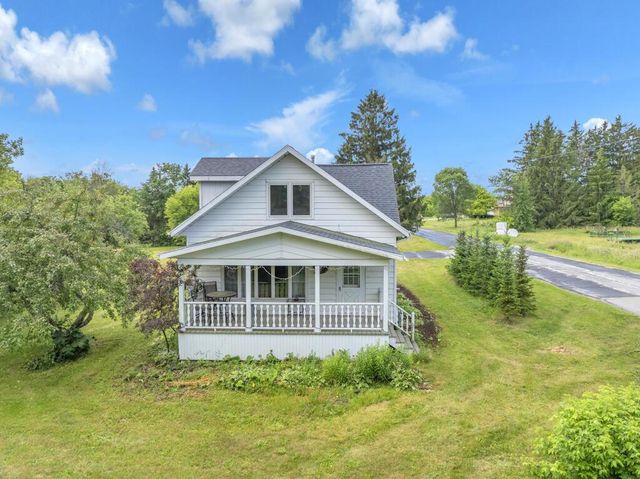 2917 Stone ROAD, Manitowoc, WI 54220