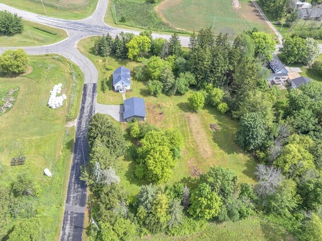 2917 Stone ROAD, Manitowoc, WI 54220