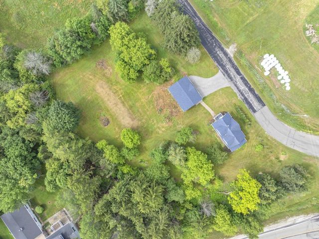 2917 Stone ROAD, Manitowoc, WI 54220
