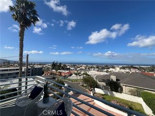 867 Aubrey Court 2, Hermosa Beach, CA 90254