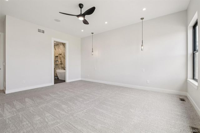 27330 E Nova Circle, Aurora, CO 80016