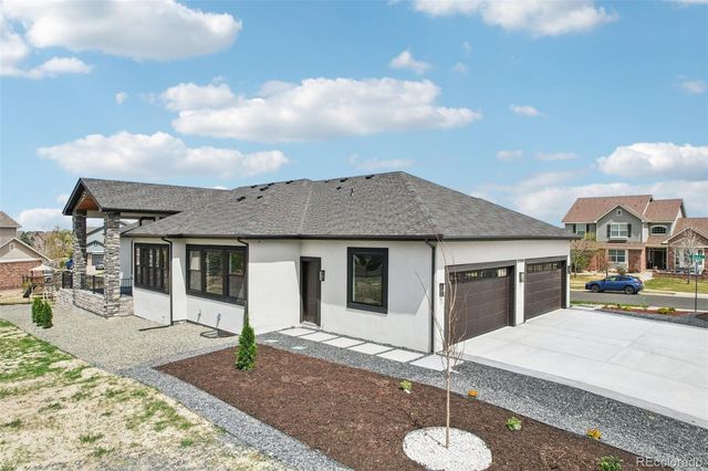 27330 E Nova Circle, Aurora, CO 80016