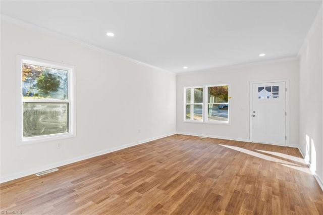 211 W Brookline Street, Winston-salem, NC 27127