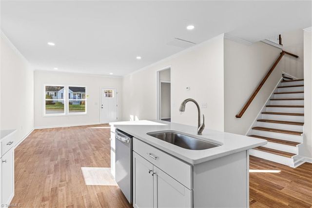 211 W Brookline Street, Winston-salem, NC 27127