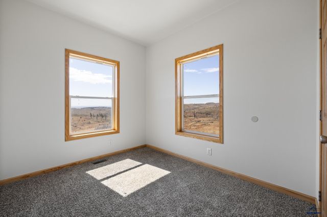 27745 FOREST RD, Hot Springs, SD 57747