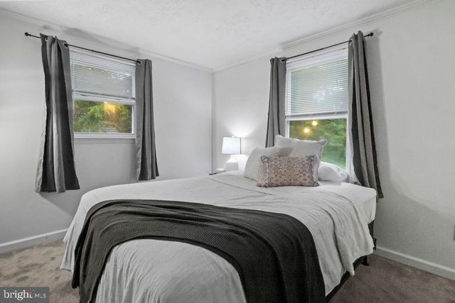 127 FAIRFAX DR, Colonial Beach, VA 22443