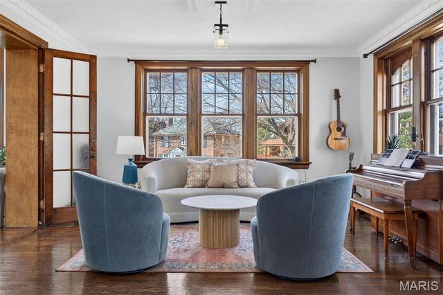 7298 Greenway Avenue, University City, MO 63130