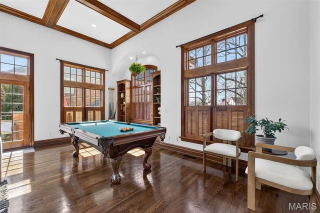 7298 Greenway Avenue, University City, MO 63130