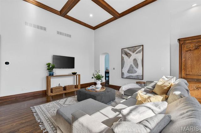 7298 Greenway Avenue, University City, MO 63130