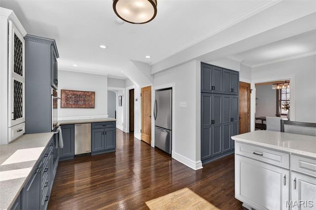 7298 Greenway Avenue, University City, MO 63130