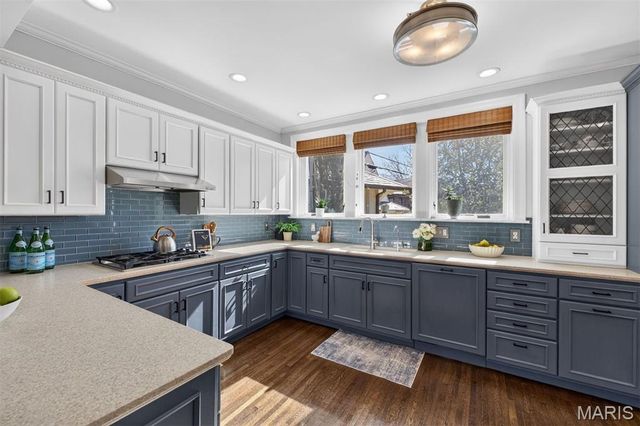 7298 Greenway Avenue, University City, MO 63130