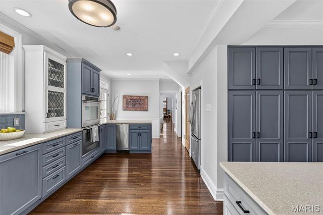 7298 Greenway Avenue, University City, MO 63130