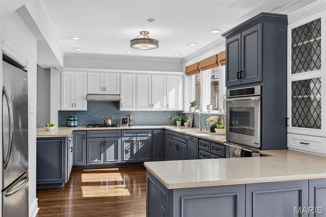 7298 Greenway Avenue, University City, MO 63130