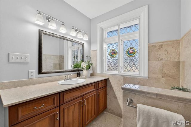 7298 Greenway Avenue, University City, MO 63130