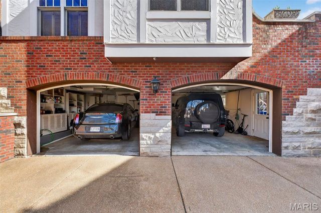 7298 Greenway Avenue, University City, MO 63130