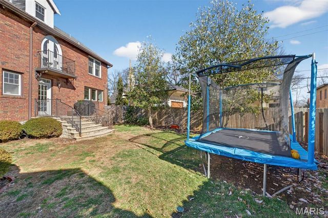 7298 Greenway Avenue, University City, MO 63130