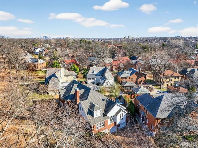 7298 Greenway Avenue, University City, MO 63130