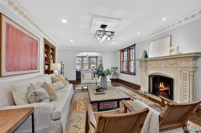 7298 Greenway Avenue, University City, MO 63130