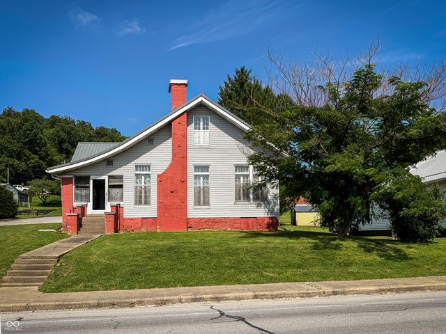 106 College Avenue, Paoli, IN 47454