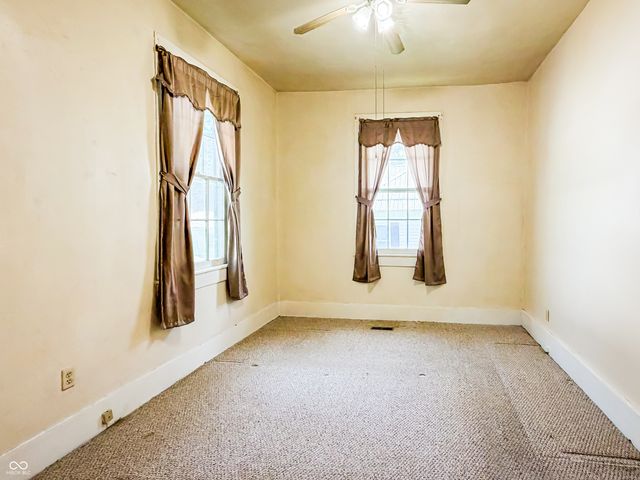 106 College Avenue, Paoli, IN 47454