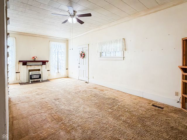 106 College Avenue, Paoli, IN 47454