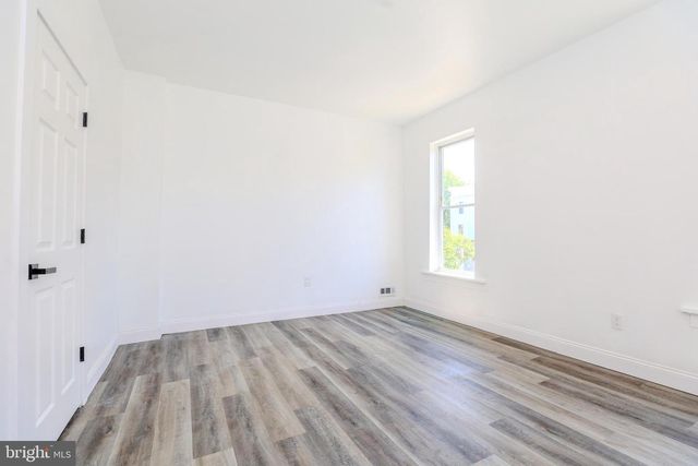 1642 MARKET ST, Harrisburg, PA 17103