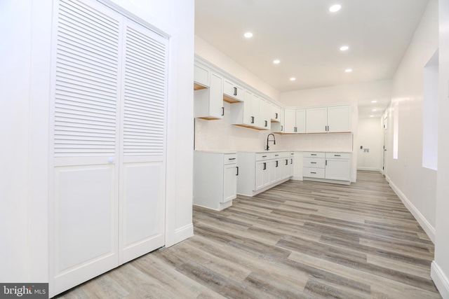 1642 MARKET ST, Harrisburg, PA 17103