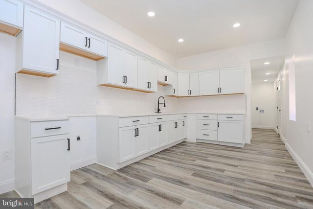 1642 MARKET ST, Harrisburg, PA 17103