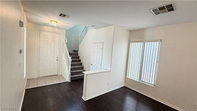 1702 Bamboo Rain Avenue, Las Vegas, NV 89183