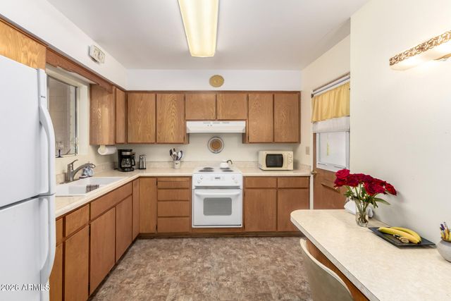 5851 E DODGE Street, Mesa, AZ 85205