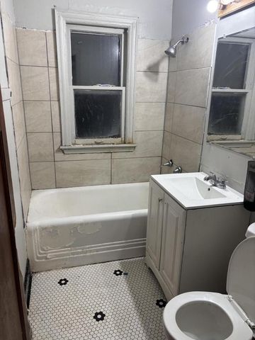 4952 N 25th STREET, Milwaukee, WI 53209