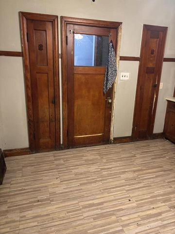 4952 N 25th STREET, Milwaukee, WI 53209