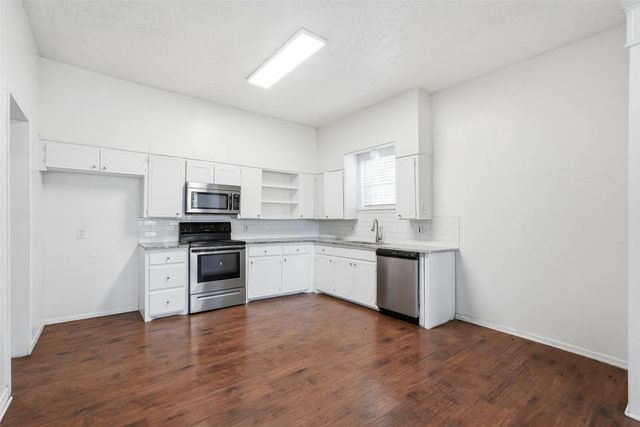 900 W Morgan, Denison, TX 75020