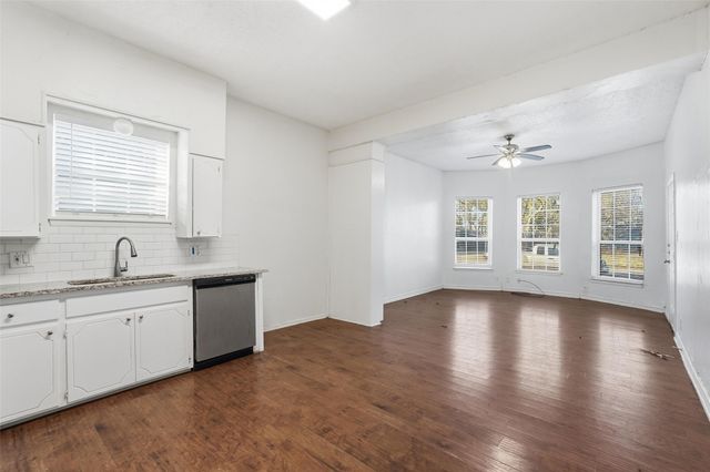 900 W Morgan, Denison, TX 75020