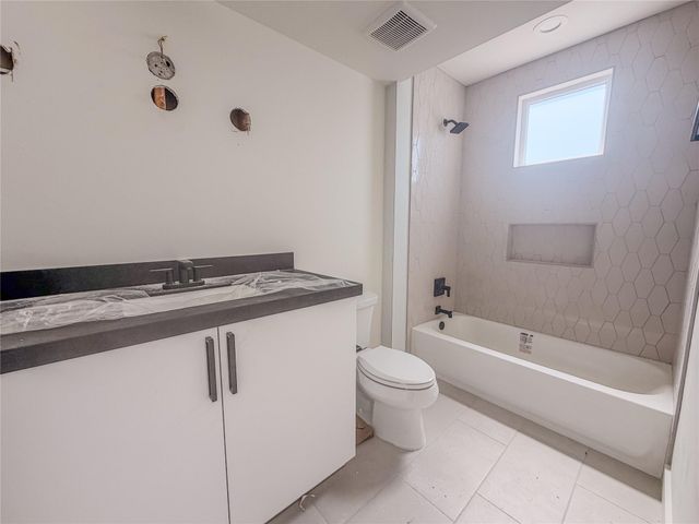 11606 Royal Parkside Place, Houston, TX 77082