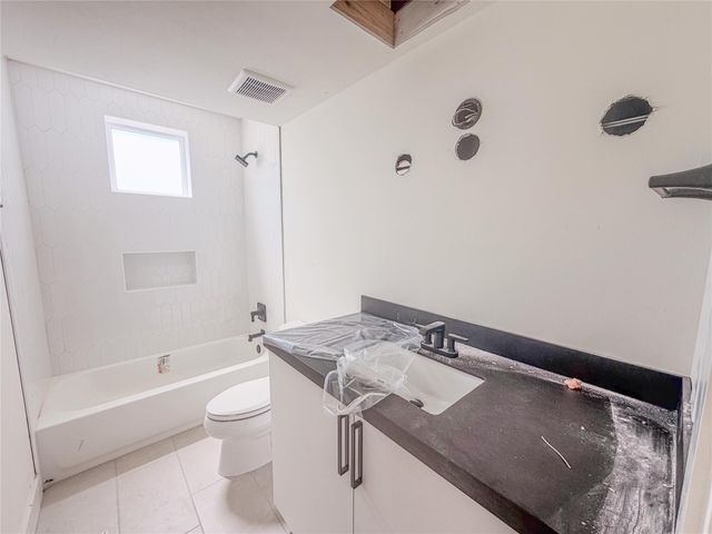 11606 Royal Parkside Place, Houston, TX 77082