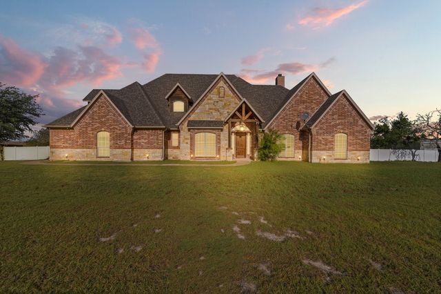 124 True Grit Court, Weatherford, TX 76088