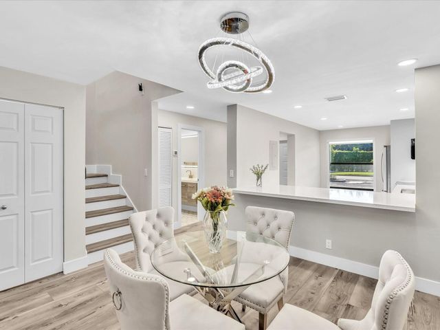 1381 NW 99th Avenue 172, Pembroke Pines, FL 33024