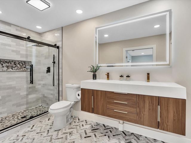 1381 NW 99th Avenue 172, Pembroke Pines, FL 33024