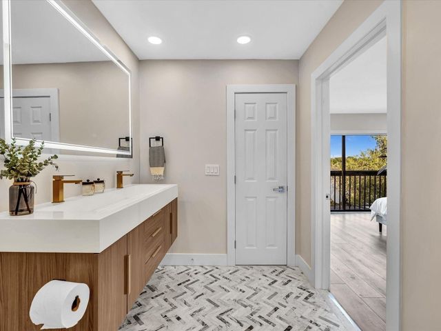 1381 NW 99th Avenue 172, Pembroke Pines, FL 33024