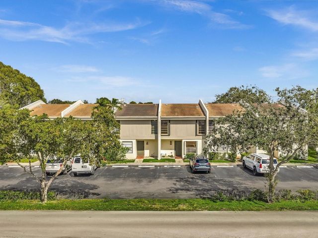 1381 NW 99th Avenue 172, Pembroke Pines, FL 33024